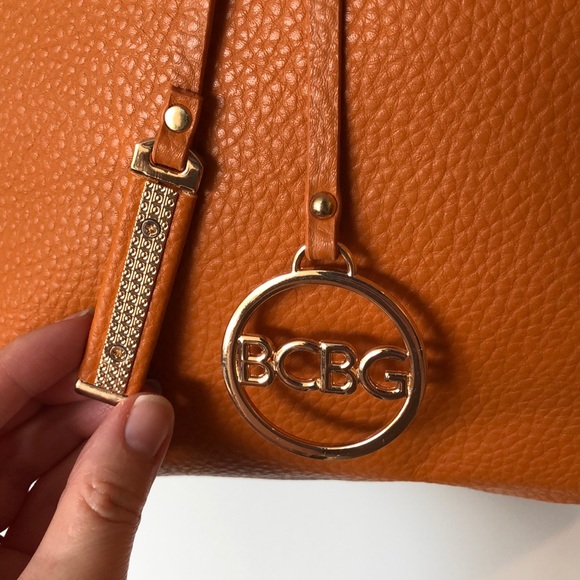 BCBG PARIS PURSE - Picture 2 of 7